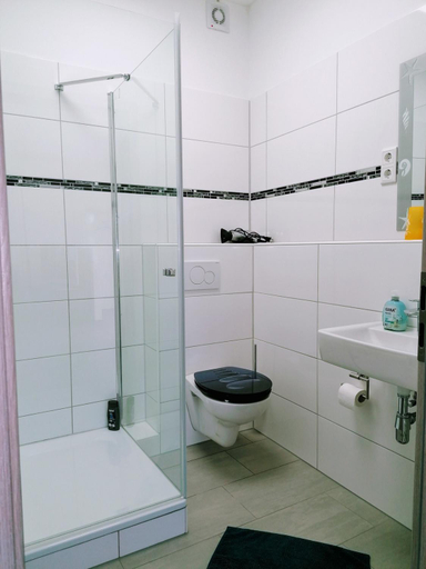 Bathroom 3, Haus Sperbermuhle, Region Hannover