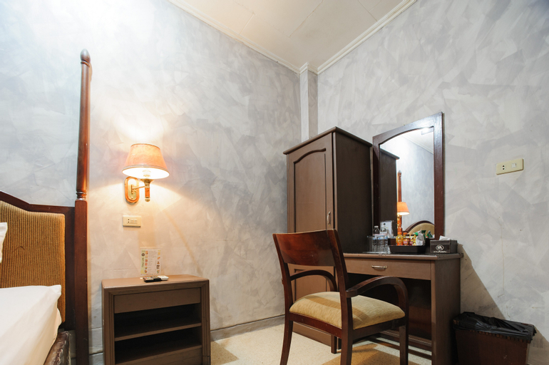 Bedroom 10