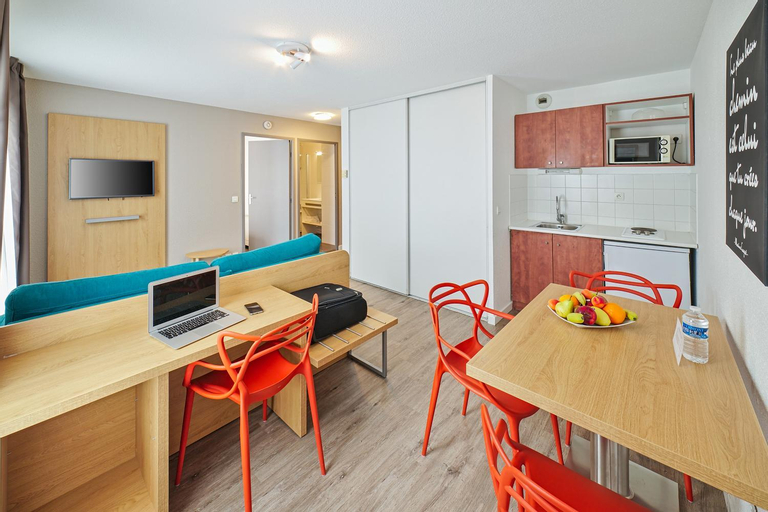 Dining Room 7