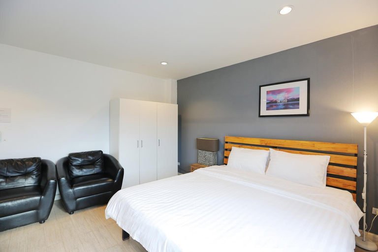Bedroom 6
