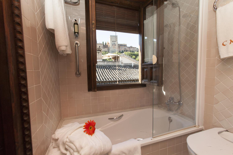 Bathroom 4, Hotel Casa Morisca, Granada