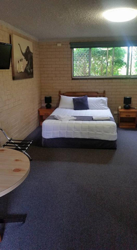 Bedroom 8