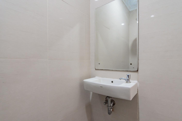 Bathroom 3, Poin Phila Hotel, Bandung