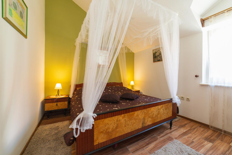 Bedroom 2, Apartments villa Mira, Kaštela