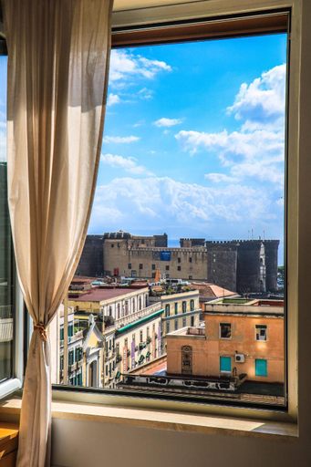 Others 2, Il Grattacielo b&b, Napoli