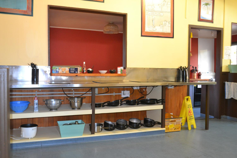Food & Drinks, Chateau Backpackers & Motels, Westland