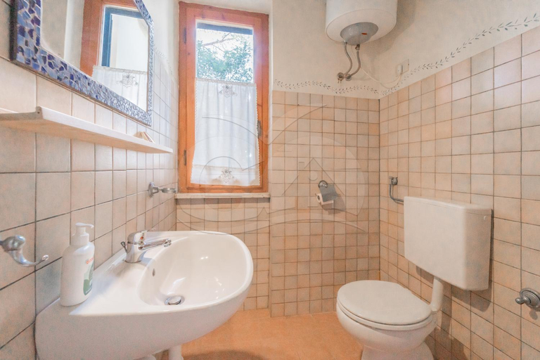 Bathroom 2, Villa Madonna delle Grazie con accesso privato al mare - Goelba, Livorno