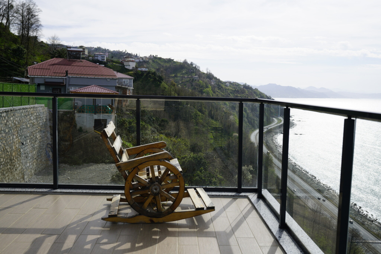 Exterior & Views 2, Ve-nek Villa Suit, Pazar