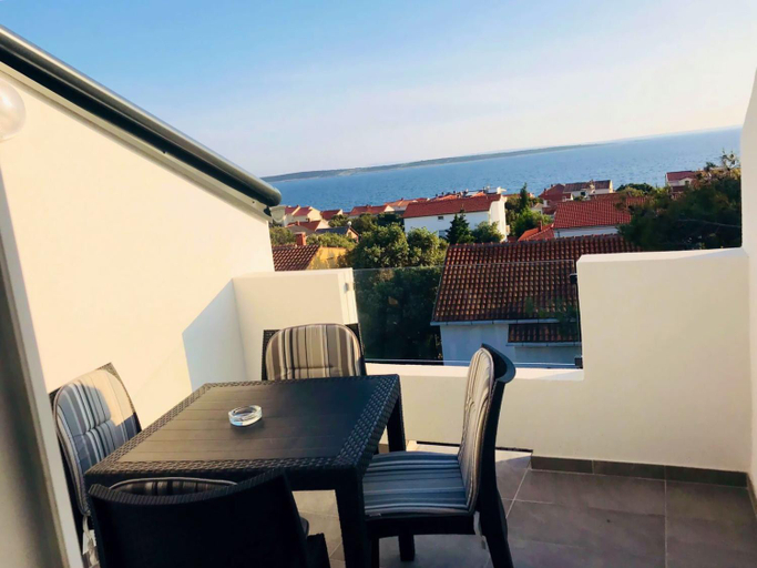 Others 5, Apartments Bakula, Pag