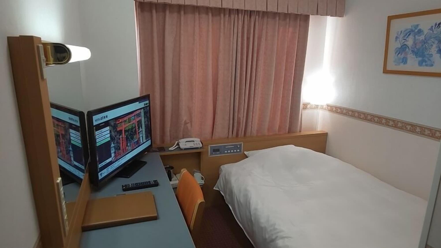 Bedroom 3, Hotel Alpha-One Tsuruga, Tsuruga
