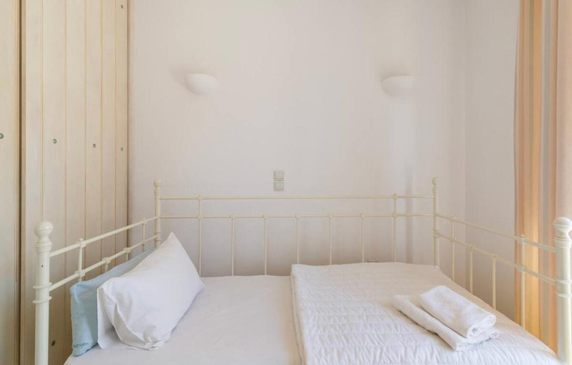 3, Petra House Kea 12776742, South Aegean