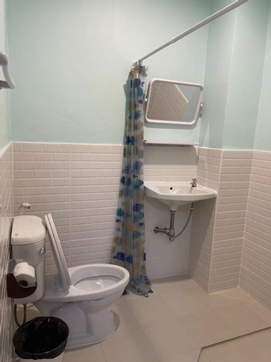 Bathroom 4