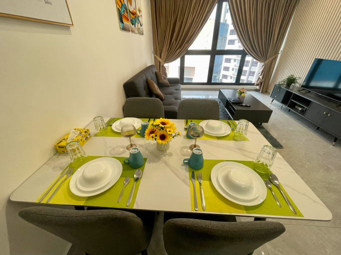 Dining Room 13