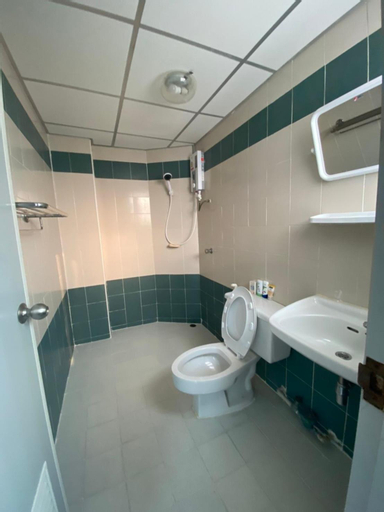 Bathroom 8