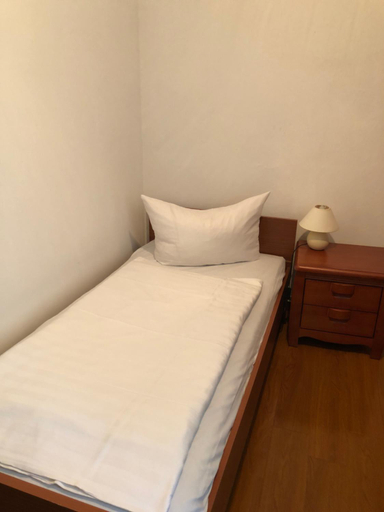 Bedroom 2, Hotel Sudheide, Celle