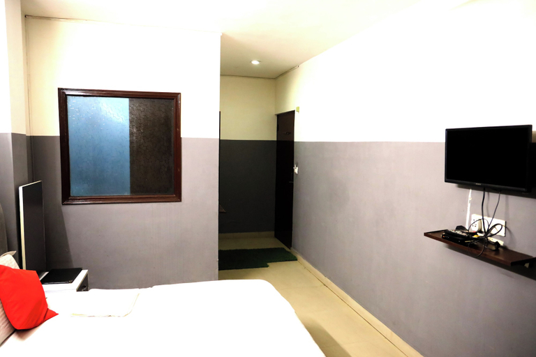 Bedroom 5, Hotel Dhruv Inn, Bareilly