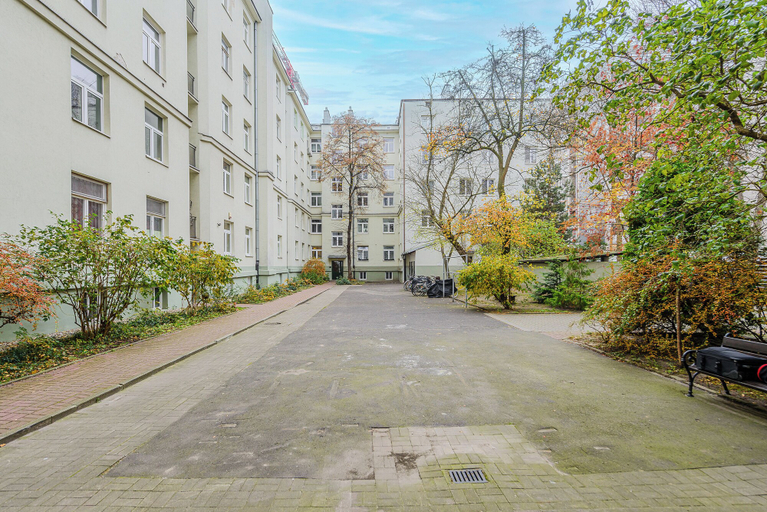 Others 5, ShortStayPoland Szara B170, Warsaw
