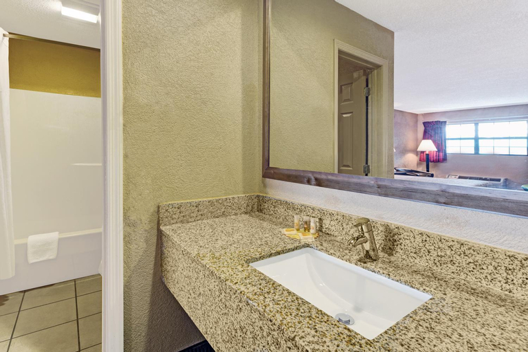 Bathroom 2
