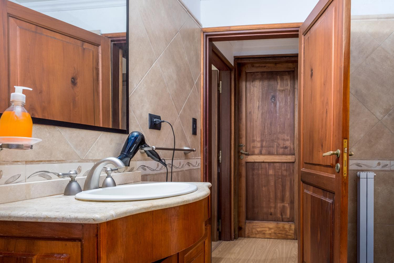 Bathroom 4, Casa de Campo, Punilla