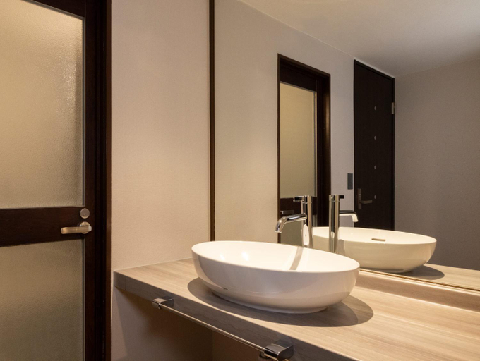 Bathroom 5, Kamogawa Grand Hotel, Kamogawa