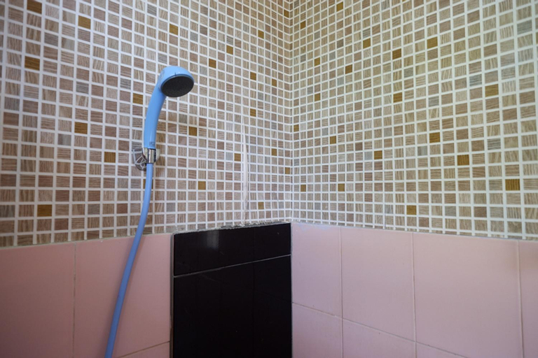 Bathroom 9