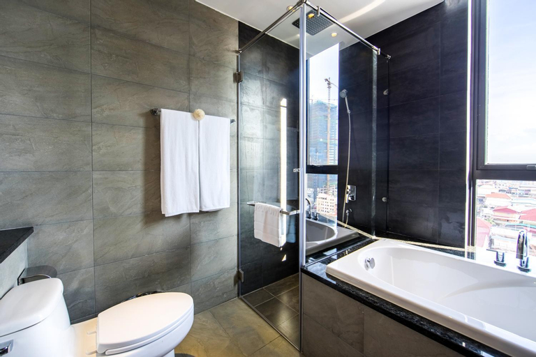Bathroom 9