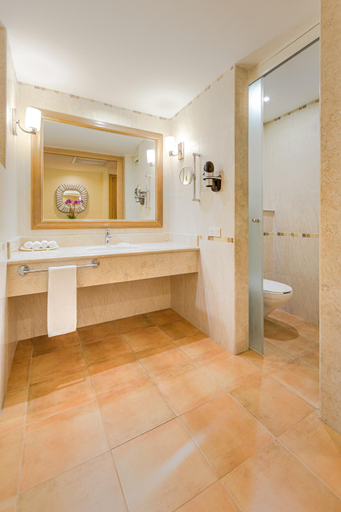 Bathroom 4, Barceló Maya Colonial - All Inclusive, Cozumel