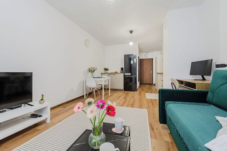 Others 5, ShortStayPoland Żupnicza B83, Warsaw