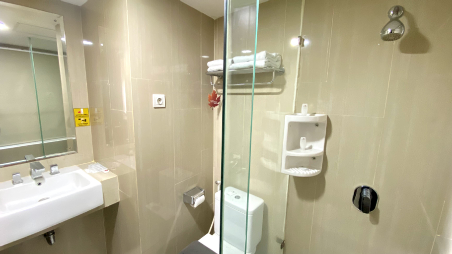 Bathroom 18