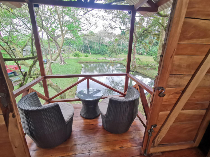 Others 5, Cabana del Lago, San Carlos
