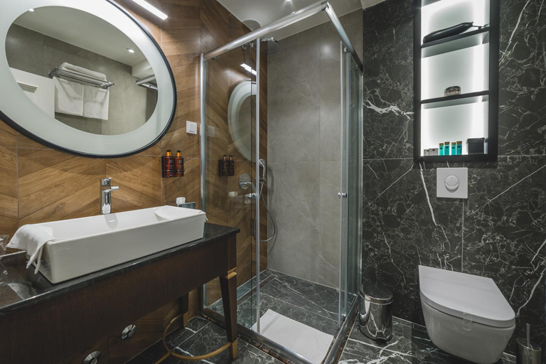 Bathroom 4, APARTMENTS MERLIN