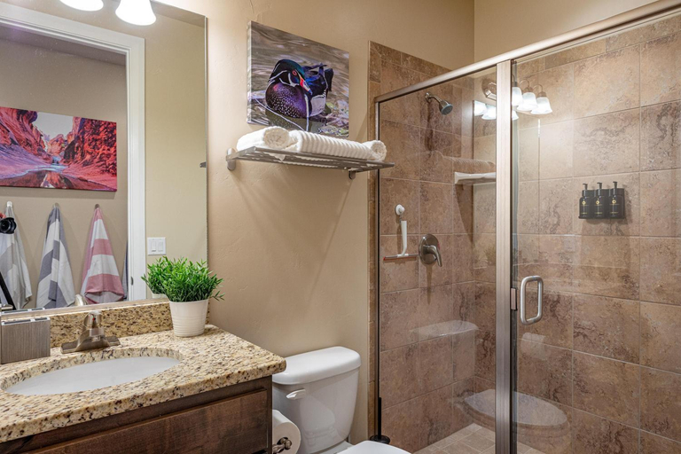 Bathroom 4, Bella Vista On The Fairway, Washington
