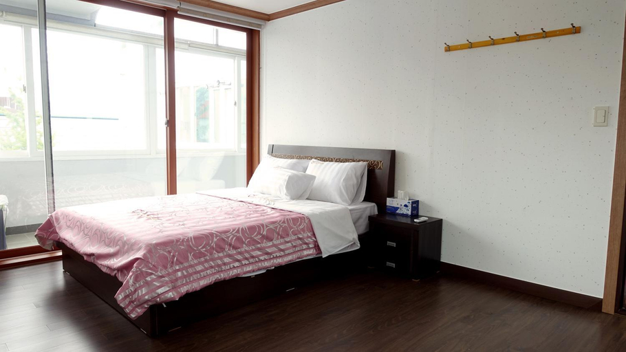Bedroom 3, Jeonju Hangbokhan , Jeonju