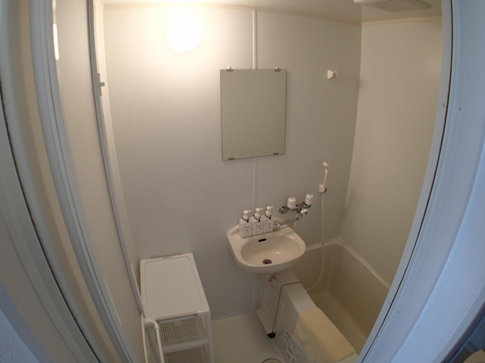 Bathroom 3, Lagoon Palace, Kadena