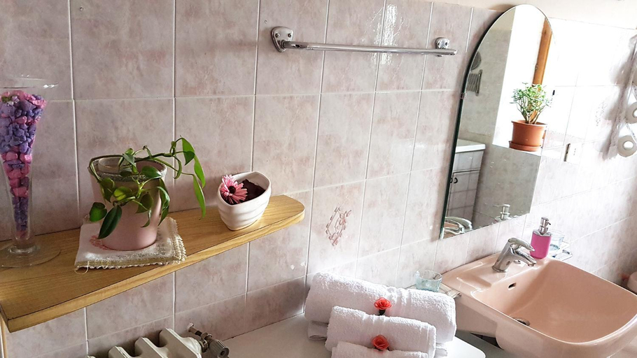 Bathroom 1, B&B Regina Elena, Potenza