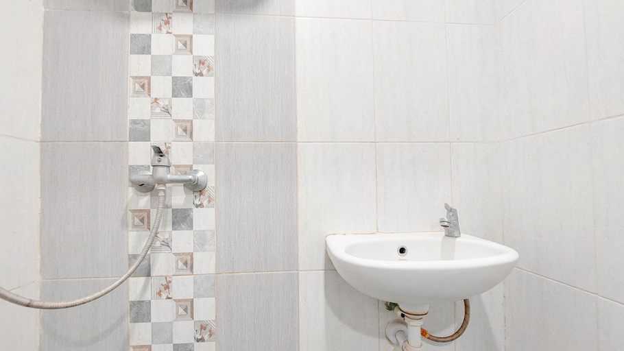 Bathroom 5