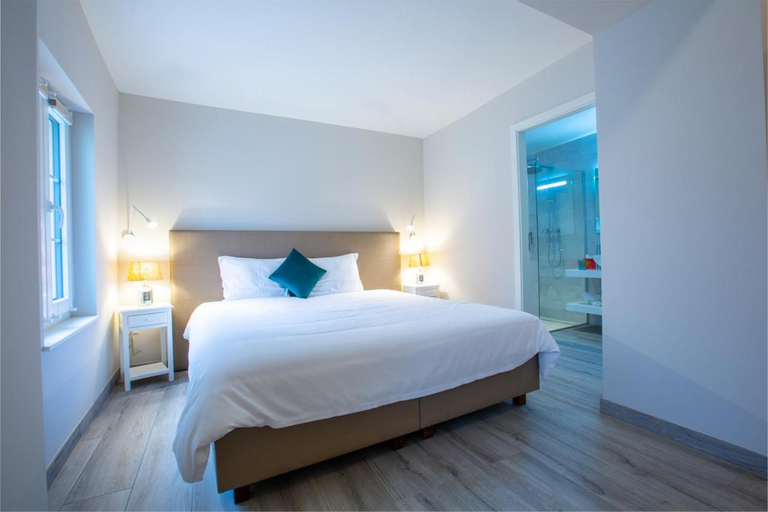 Bedroom 24
