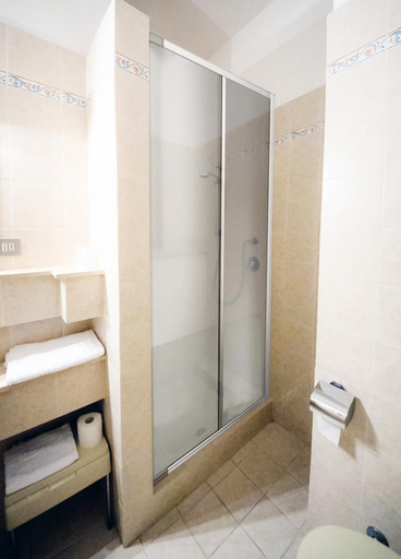 Bathroom 3, Hotel Palombella & Restaurant, Frosinone
