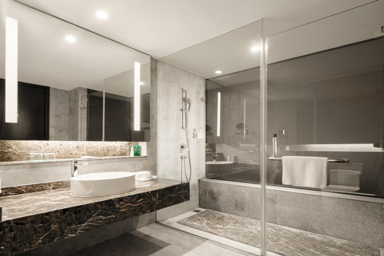 Bathroom 5