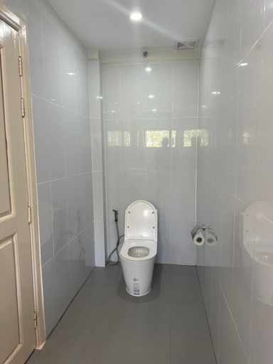 Bathroom 4, Nico's Hotel And Sky Bar, Siem Reap
