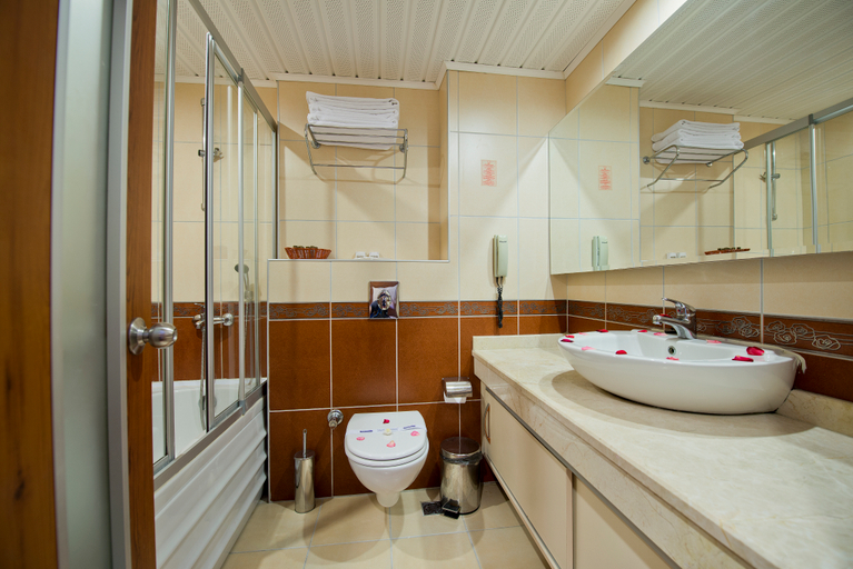 Bathroom 5, Beach Club Doganay, Alanya