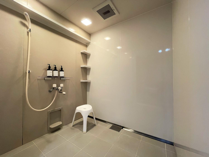 Bathroom 5