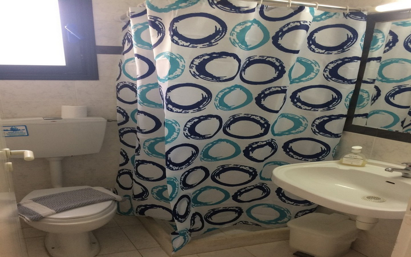 Bathroom 4, Renia hotel, Crete