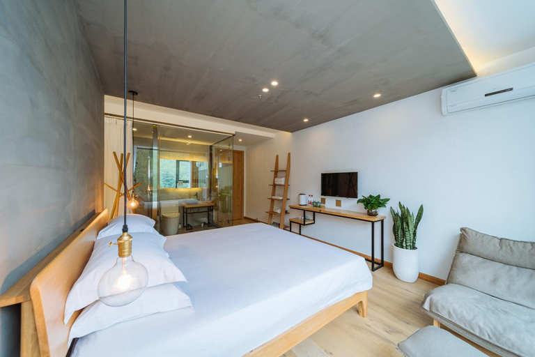 Bedroom 15