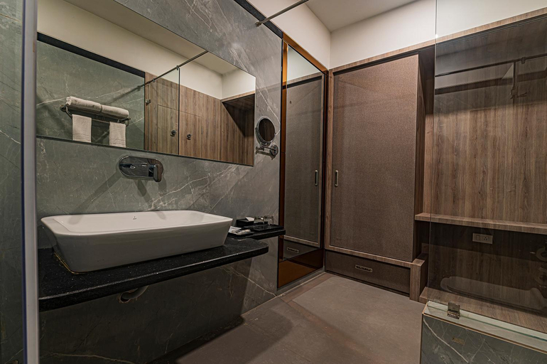 Bathroom 4, Regenta Inn Sambalpur, Sambalpur