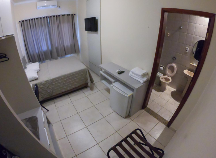 Bathroom 3, Lito Palace Hotel, Registro