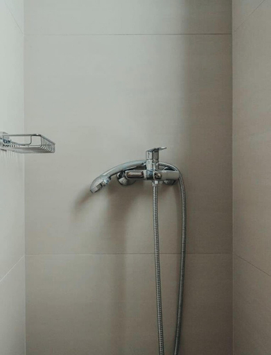 Bathroom 5, MGM Residencies - Agias Theklas, Attica
