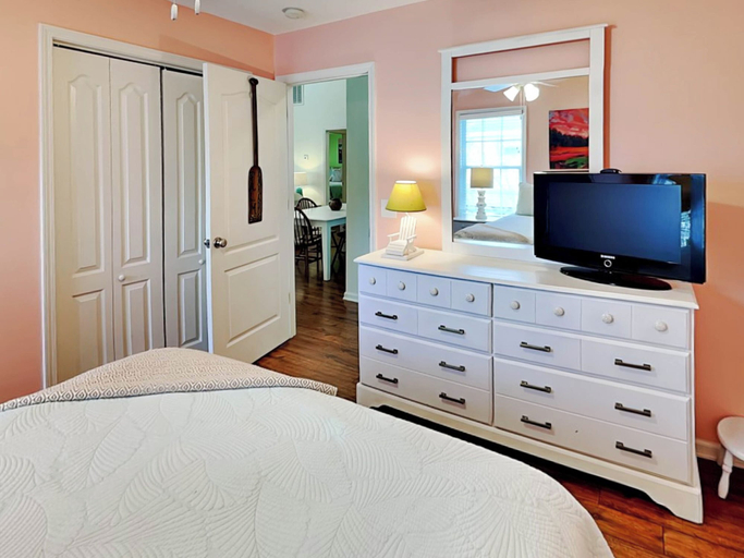 Bedroom 2, Back River Bungalow by Tybee Vacation Rentals, Chatham
