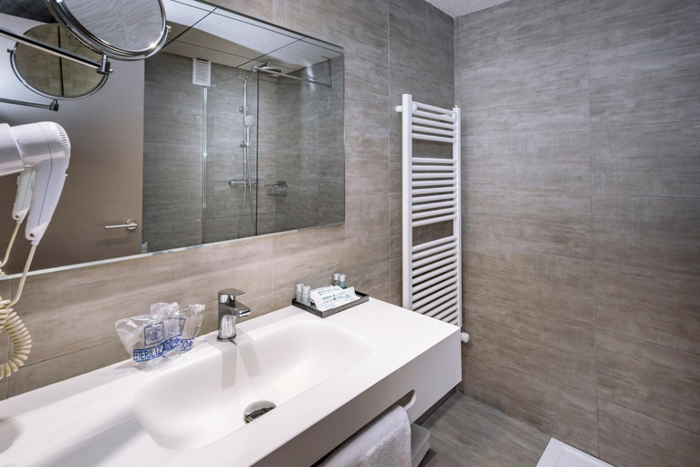 Bathroom 5, Golden Acqua Salou, Tarragona