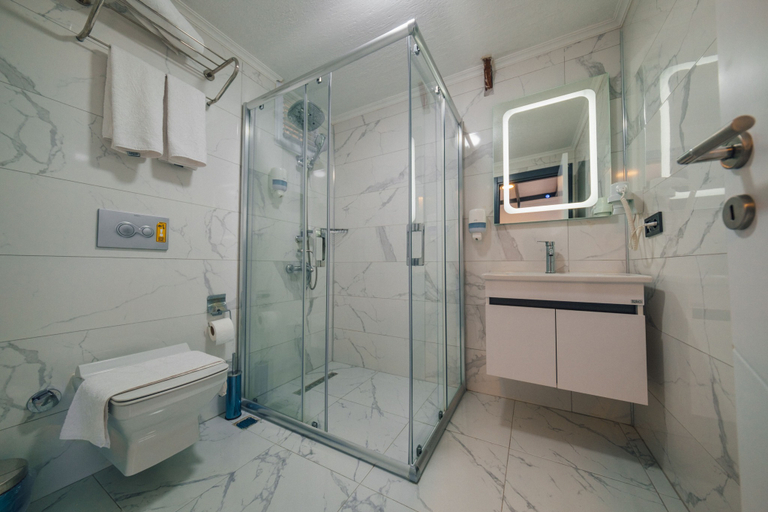 Bathroom, Kuka Bungalov, Izmit